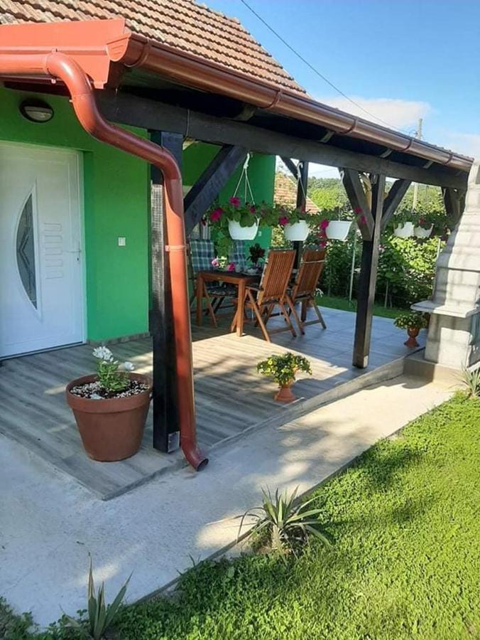 Ruralna Kuca Za Odmor Viktorija Villa Caglin Eksteriør billede